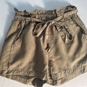 Women's Size XS Tan/Olive Green Ruffle Waist Tie Shorts